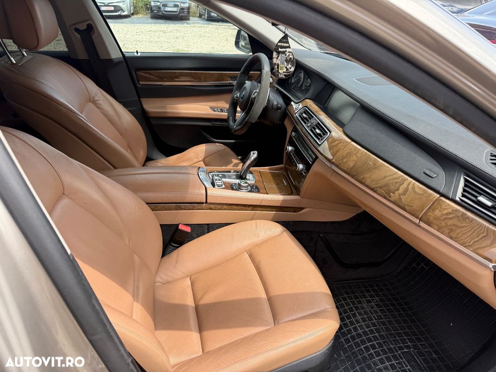 BMW Seria 7 730d Blue Performance - 23