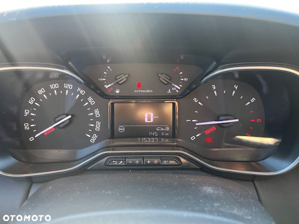 Citroën C3 Aircross 1.5 BlueHDi Live S&S - 15