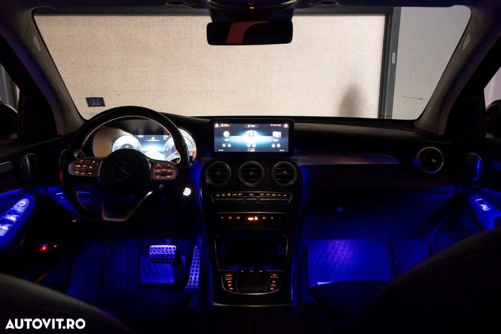 Mercedes-Benz GLC 300 d 4MATIC 9G-TRONIC AMG Line - 32