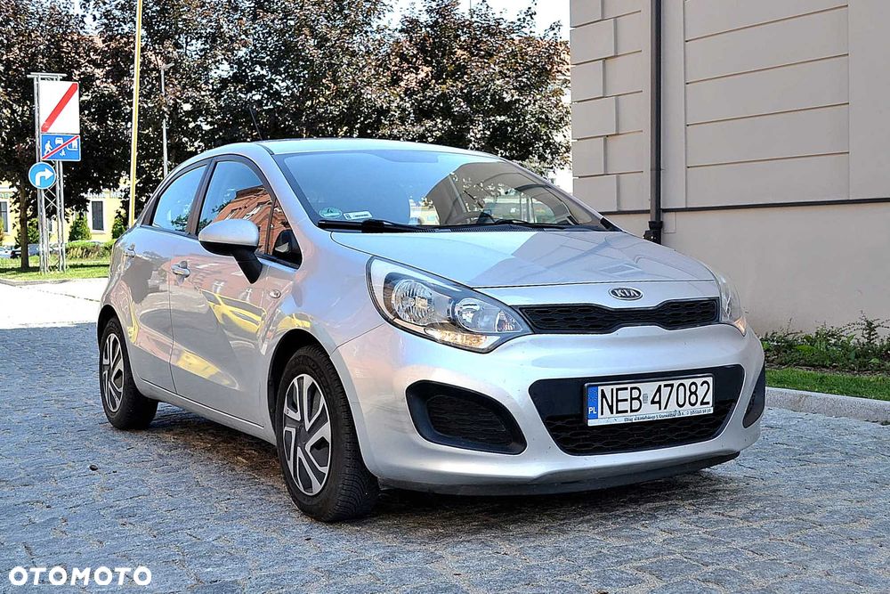 Kia Rio - 3