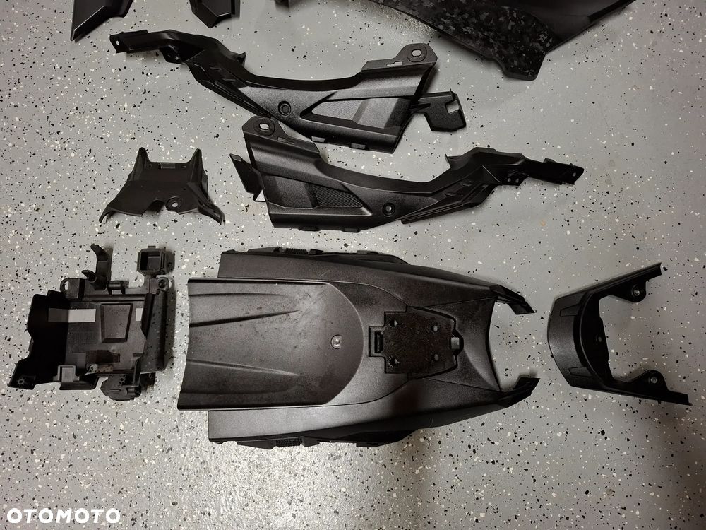 Suzuki GSXS 1000 950 gsx-s owiewka wypełnienie boczek ogon zadupek - 2