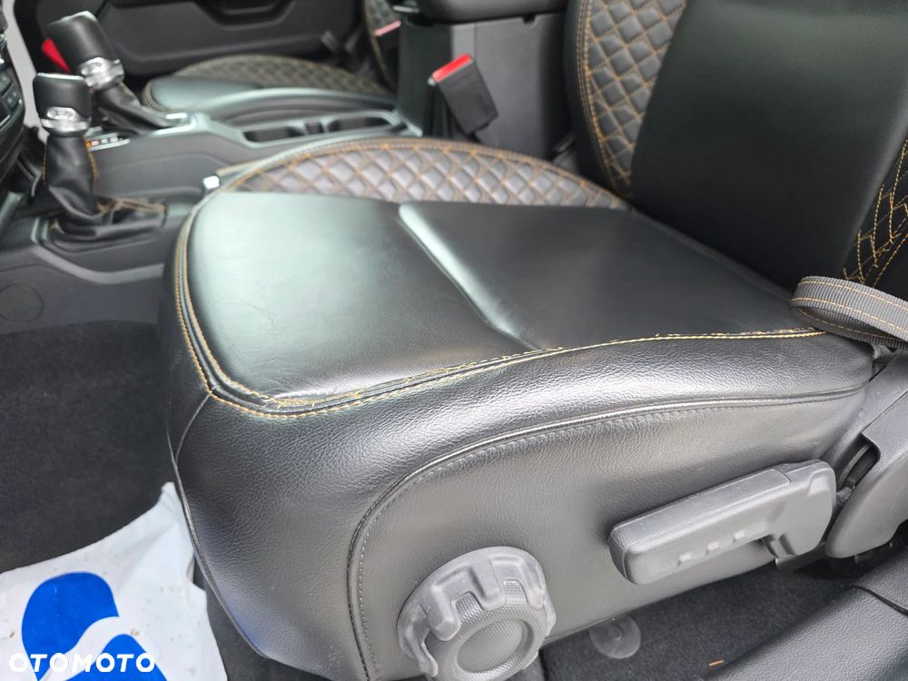 Jeep Wrangler Unlimited 2.0 Turbo PHEV 4xe Sahara - 6