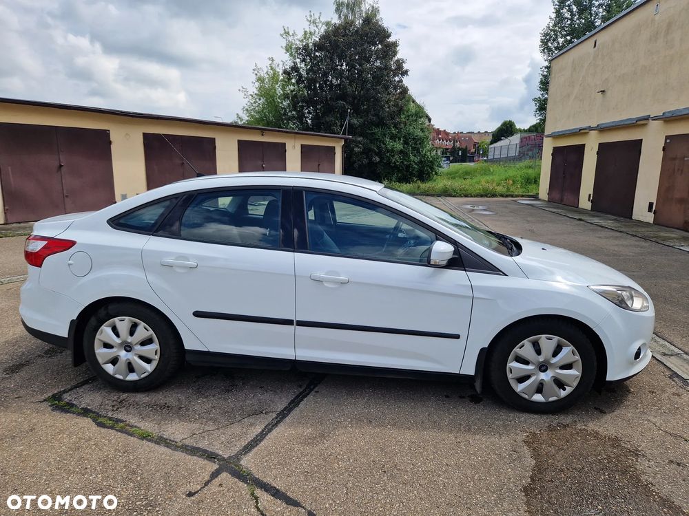 Ford Focus ver-1-6-tdci-gold-x-trend- - 13