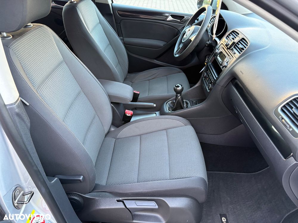 Volkswagen Golf 1.6 TDI 4Motion BlueMotion Technology Lounge - 6