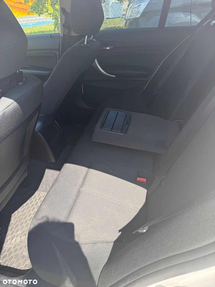 BMW Seria 1 116d - 11