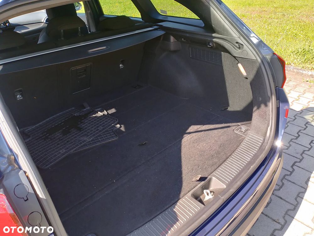 Hyundai i30 1.6 D Comfort DCT - 31