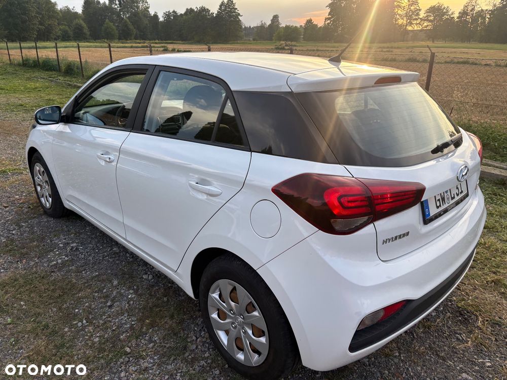 Hyundai i20 1.2 BlueDrive Classic + - 9