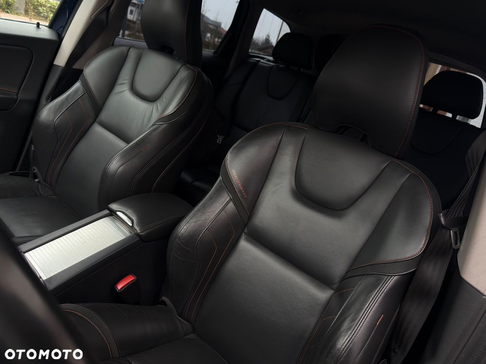 Volvo XC 60 D3 Ocean Race - 39