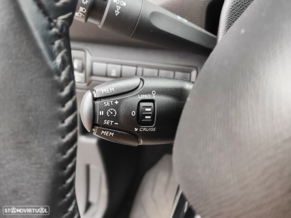 Peugeot 308 1.5 BlueHDi Style - 28