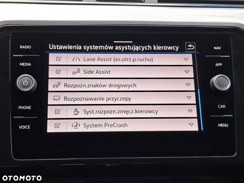 Volkswagen Passat Variant - 32