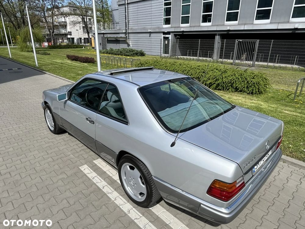 Mercedes-Benz W124 (1984-1993) - 4