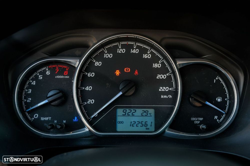 Toyota Yaris 1.0 VVT-i Comfort Plus - 27