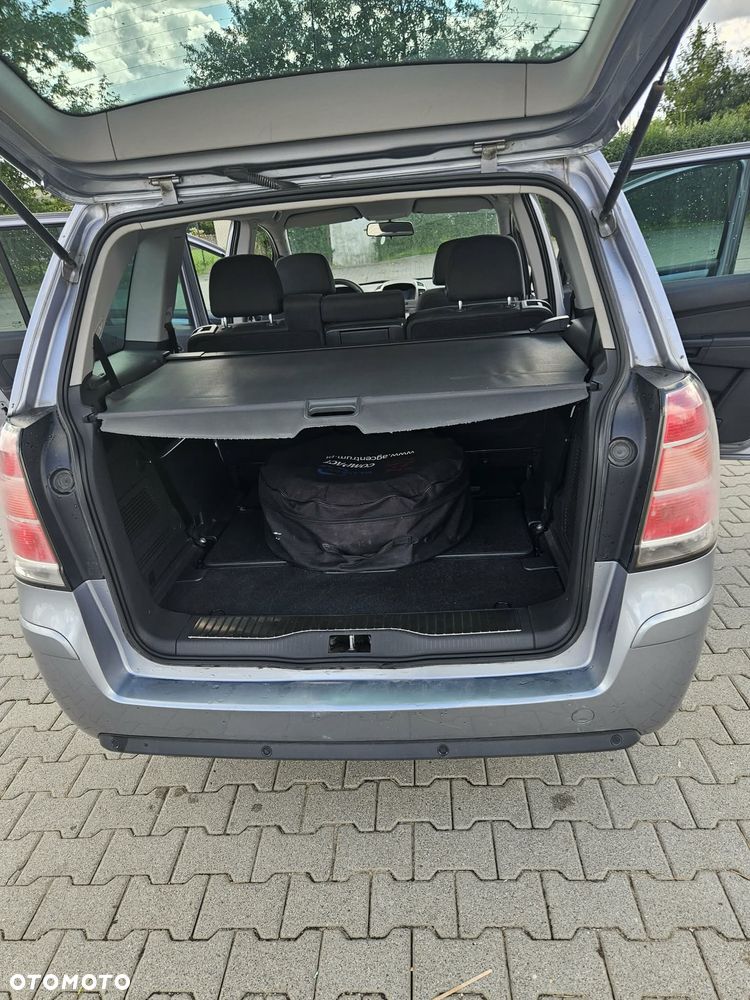Opel Zafira - 4