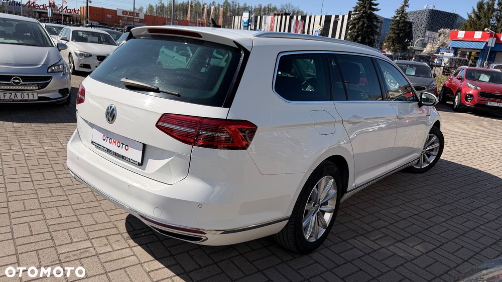 Volkswagen Passat - 3