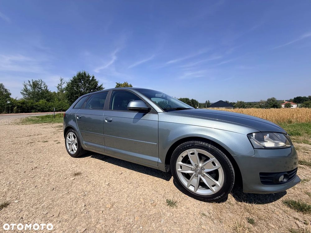 Audi A3 Sportback 1.8 TFSI Ambiente - 10