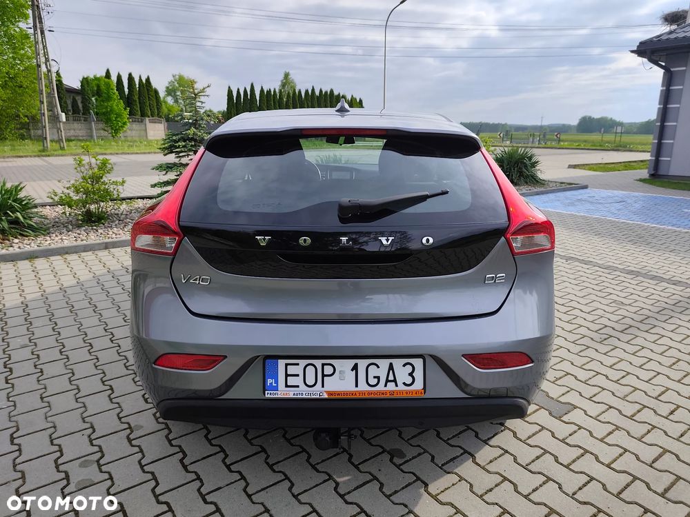 Volvo V40 D2 - 11