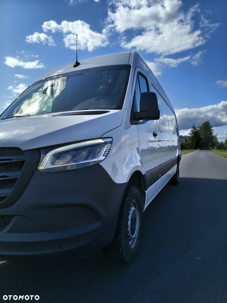 Mercedes-Benz Sprinter - 9