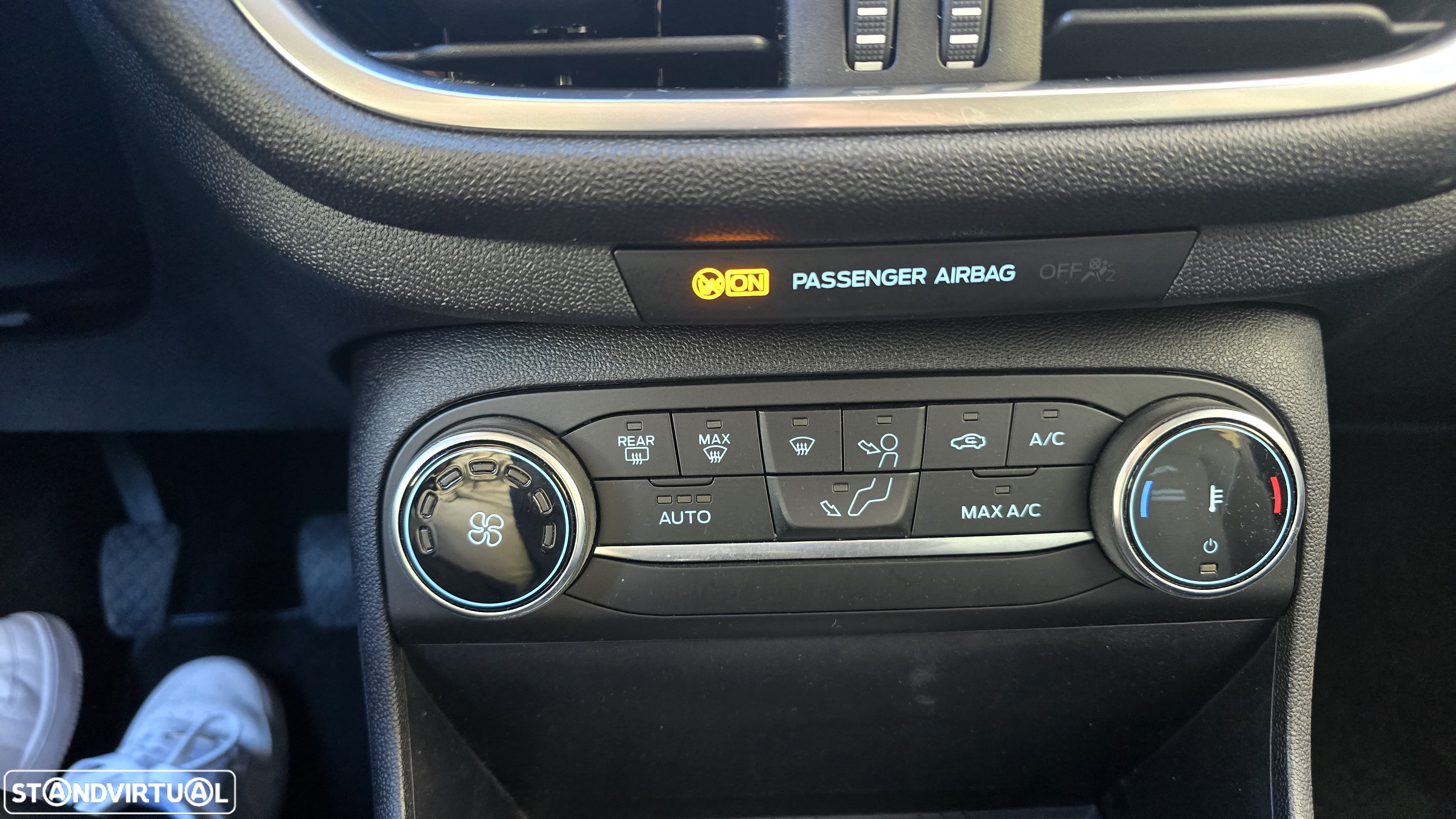 Ford Fiesta 1.0 EcoBoost MHEV Active X - 54