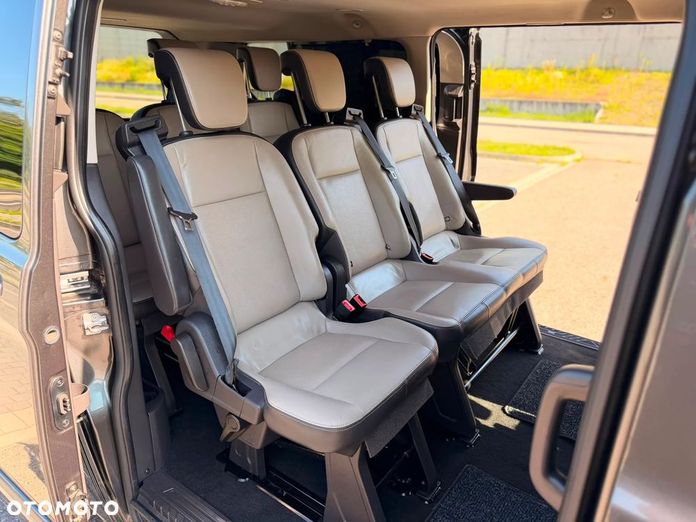 Ford Tourneo Custom 310 L2H1 VA Titanium - 20