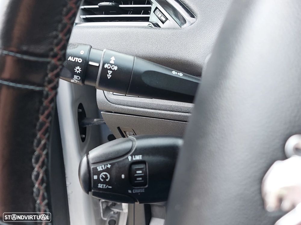 Peugeot 208 1.4 HDi Active - 20