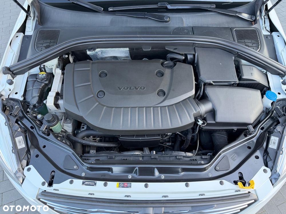 Volvo XC 60 D5 AWD Geartronic Summum - 30