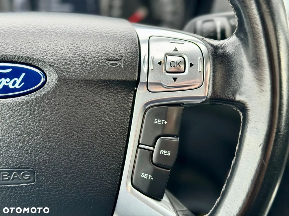 Ford S-Max 2.0 TDCi DPF Titanium X - 26