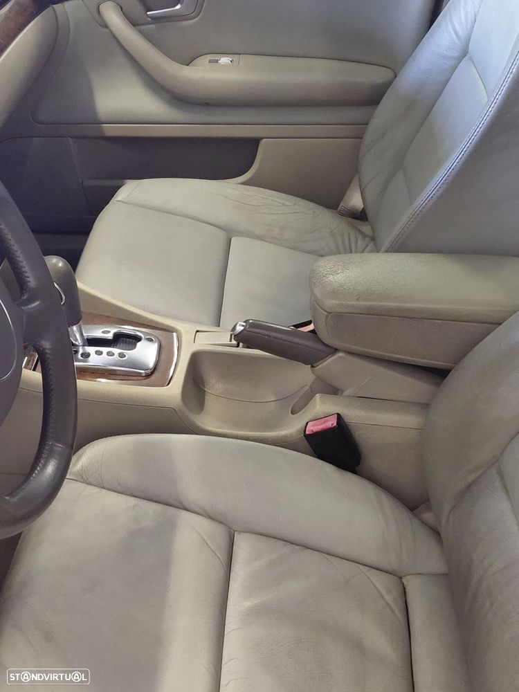 Audi A4 1.8 T Multitronic - 17