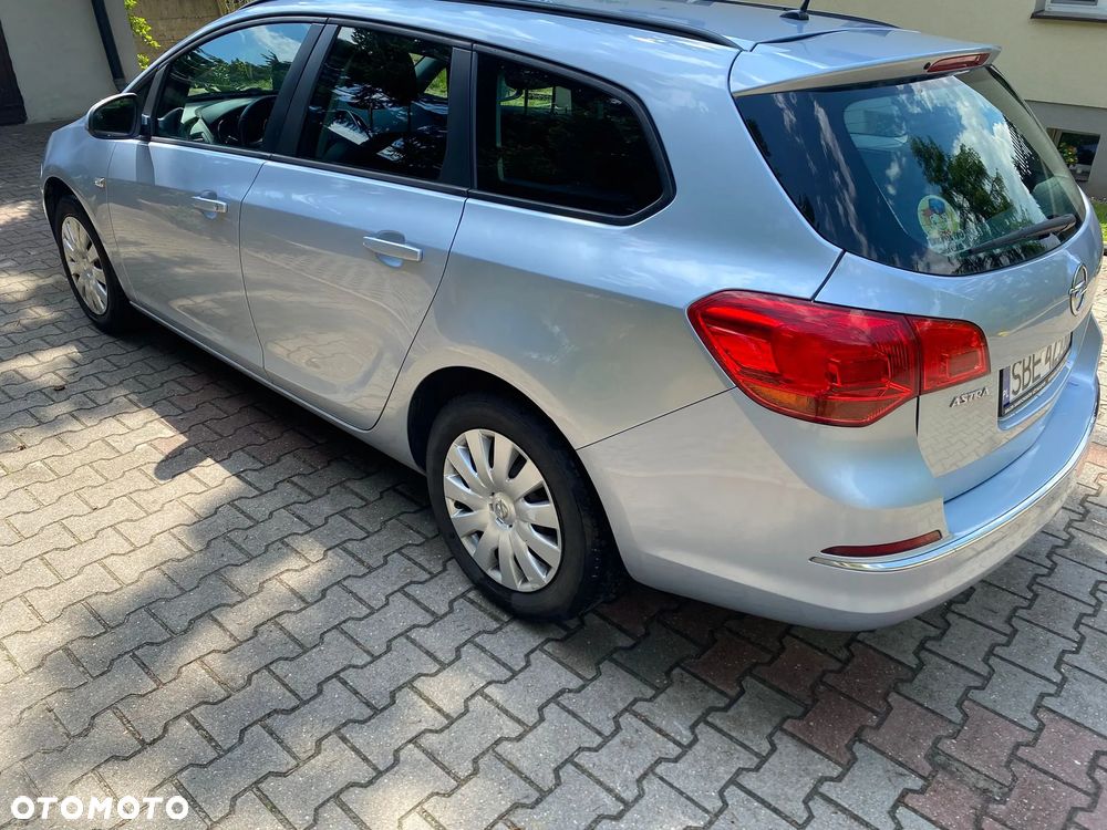Opel Astra - 4