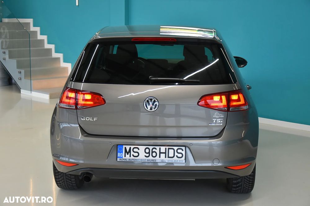 Volkswagen Golf 1.2 TSI BlueMotion Technology Cup - 10
