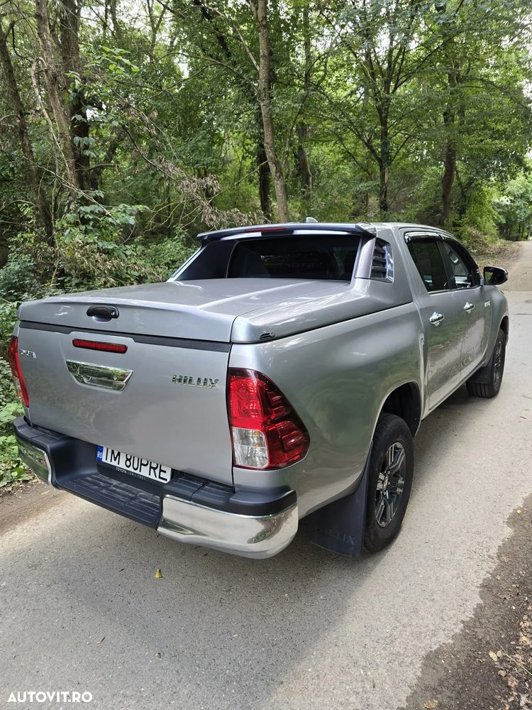 Toyota Hilux 2.8D 204CP 4x4 Double Cab AT GR Sport - 3