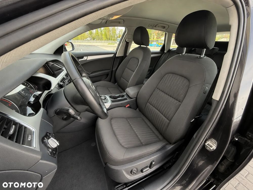 Audi A4 Avant 2.0 TDI DPF Ambiente - 16