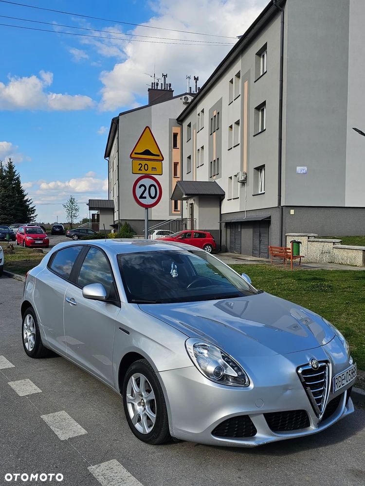 Alfa Romeo Giulietta 1.6 JTDM 16V - 11