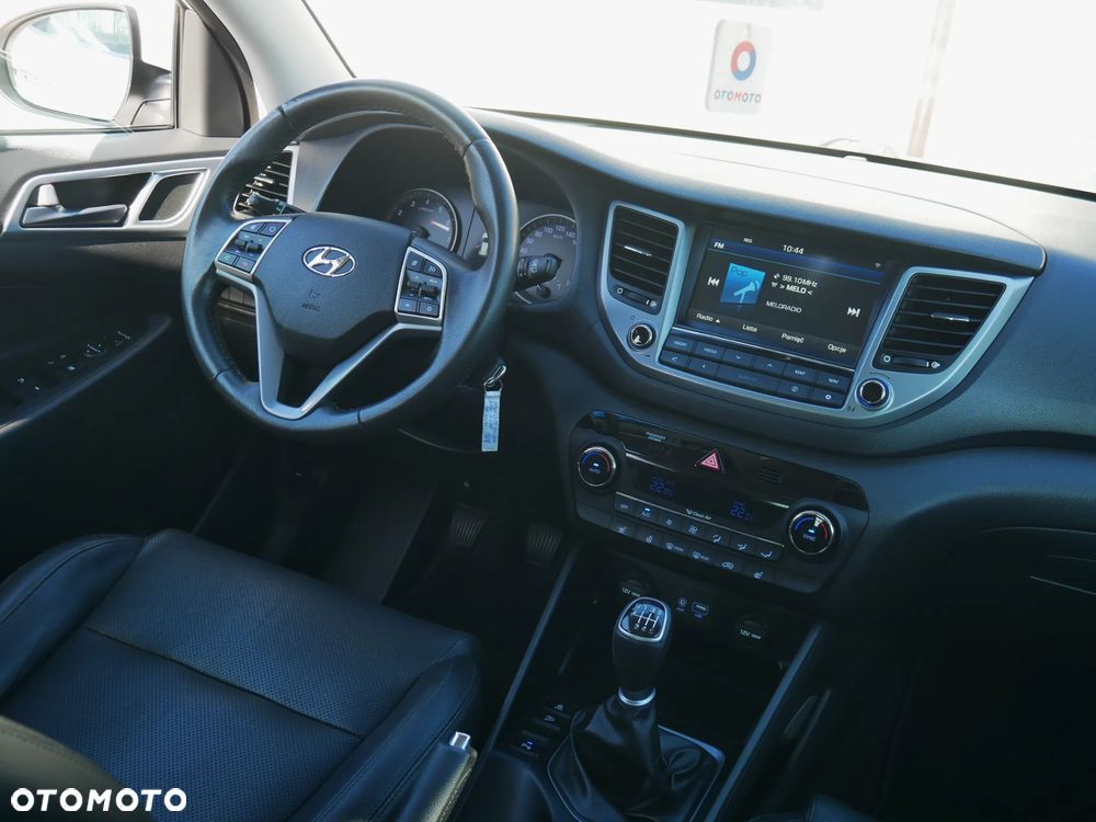 Hyundai Tucson 1.6 GDi 2WD Select - 26