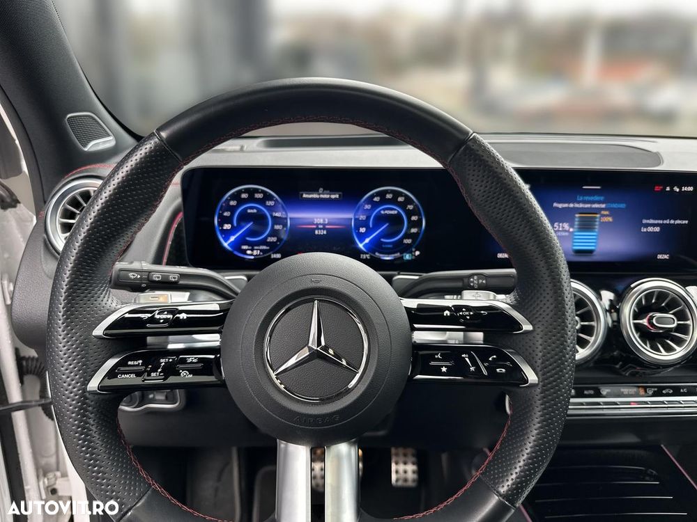Mercedes-Benz EQB - 4