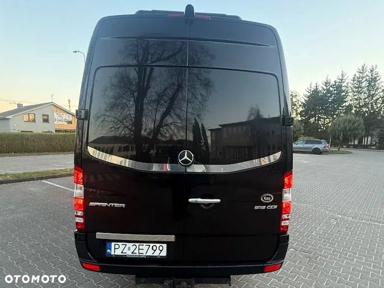 Mercedes-Benz Sprinter - 15