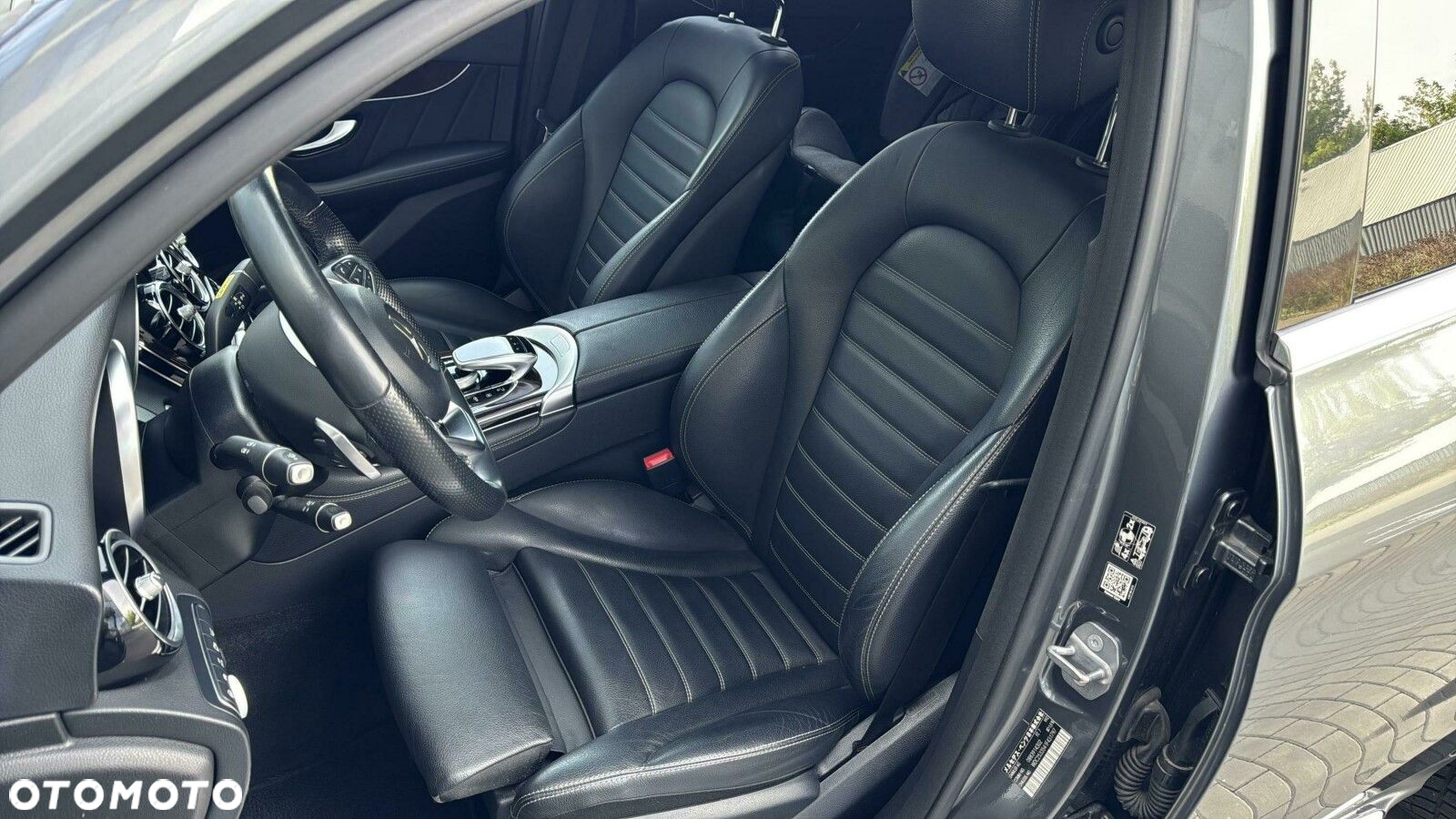 Mercedes-Benz GLC - 14