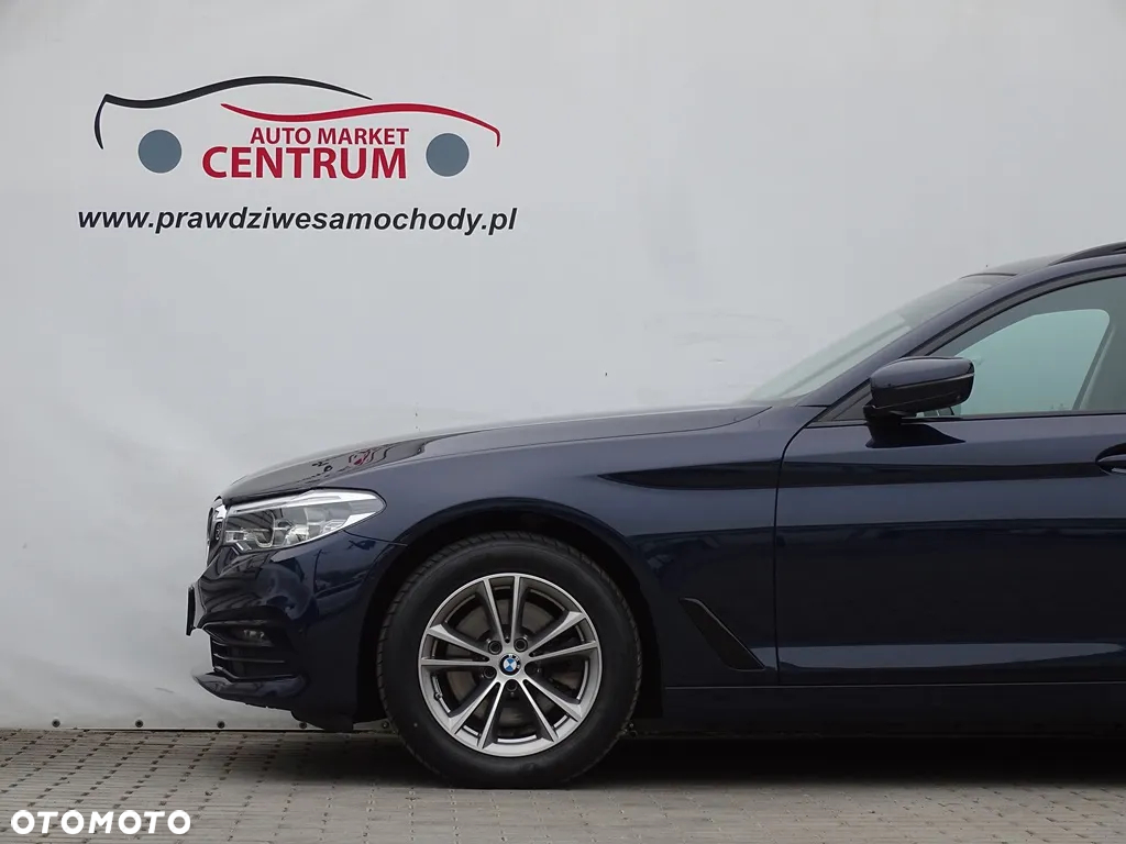 BMW Seria 5 520d xDrive Sport Line sport - 2