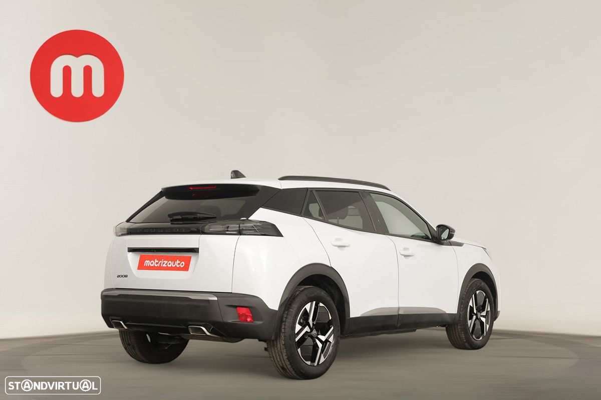 Peugeot 2008 1.2 PureTech Allure EAT8 - 4