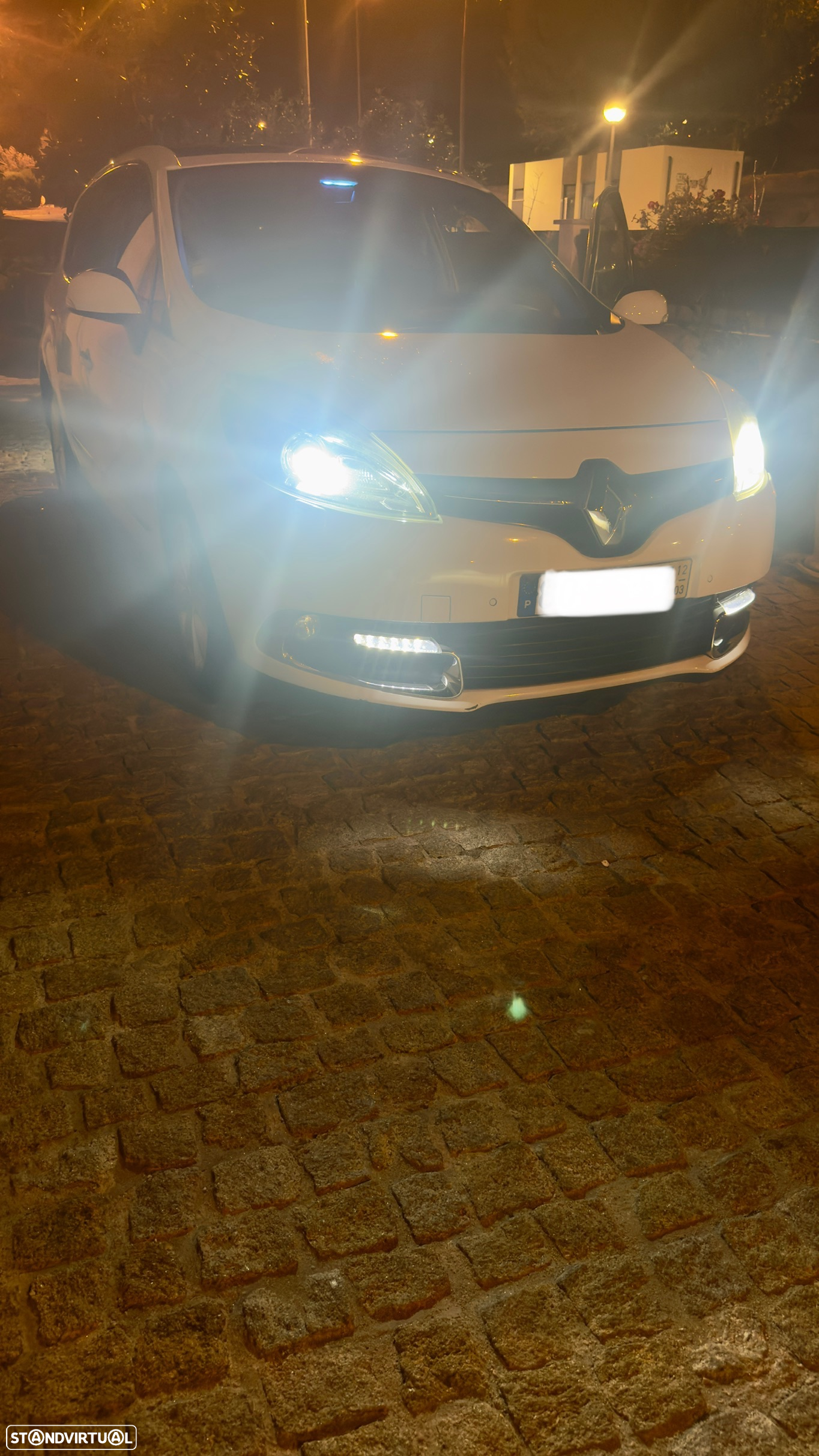 Renault Grand Scénic 1.6 dCi Bose Edition SS - 16
