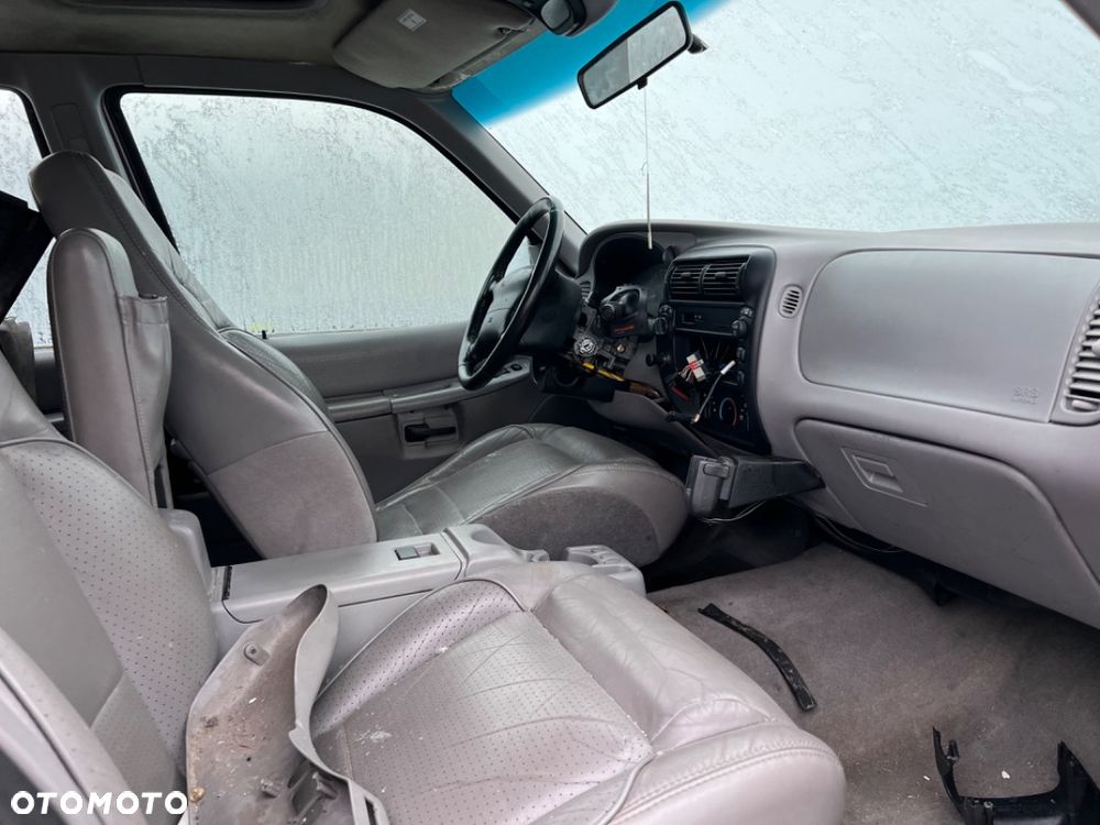 Ford explorer 4.0b v6 4x4 przeznaczony na części - 3