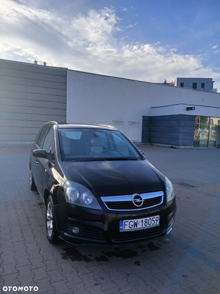 Opel Zafira - 2