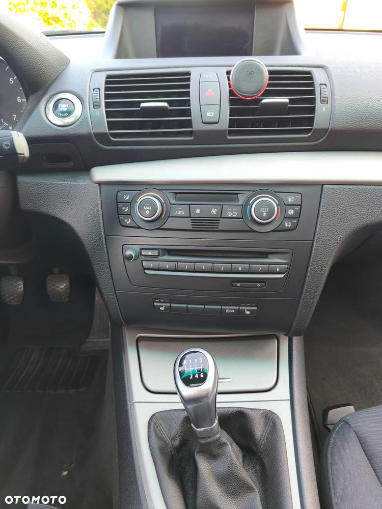 BMW Seria 1 116i - 8