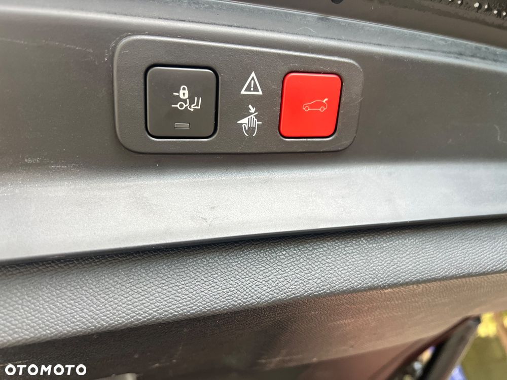 Peugeot 5008 BlueHDi 180 EAT6 GT - 38