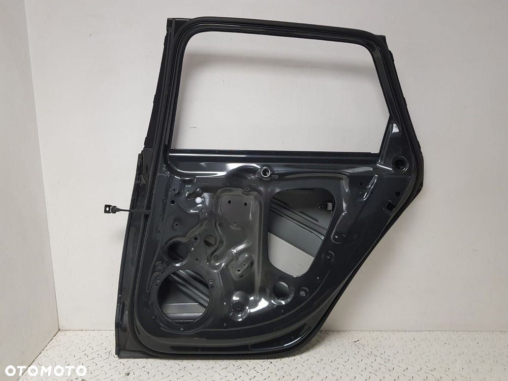 ŁADNE PRAWE TYLNE DRZWI AUDI A4 B9 KOMBI AVANT PRZED LIFT 15-19 PRAWA TYŁ 8W9 - 8