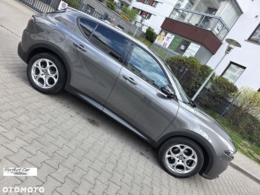 Alfa Romeo Tonale ver-1-5-t4-gse-mhev-sprint-dct - 6