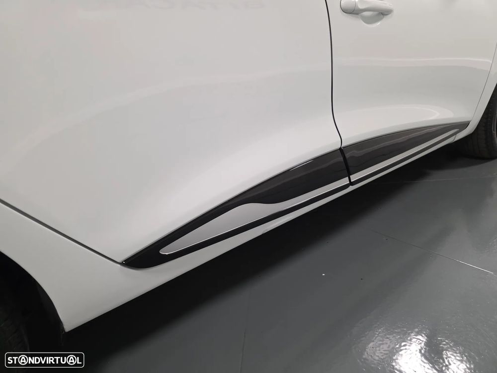 Renault Clio 1.5 dCi Zen - 23