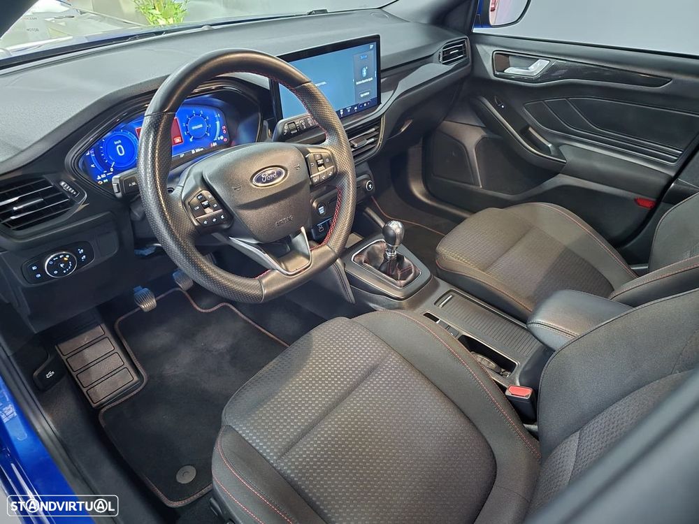 Ford Focus 1.0 EcoBoost MHEV ST-Line - 11