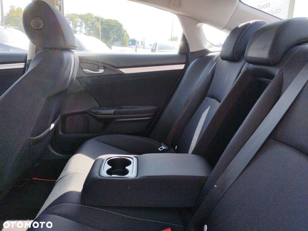 Honda Civic 1.5 T Elegance CVT - 11