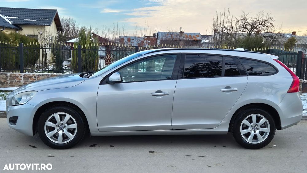 Volvo V60 D2 Start-Stop Momentum - 11