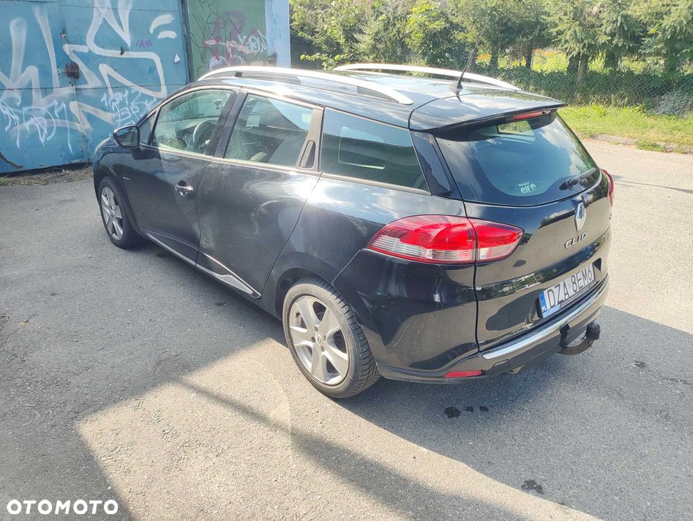 Renault Clio - 6